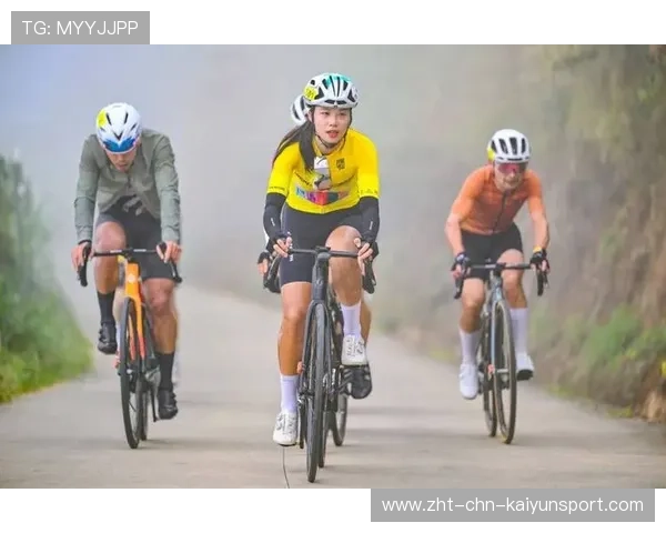 场地自行车短距离组启动爆发力训练，成绩稳步提升